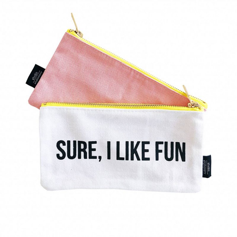 Astuccio con scritta Sure, I like Fun
